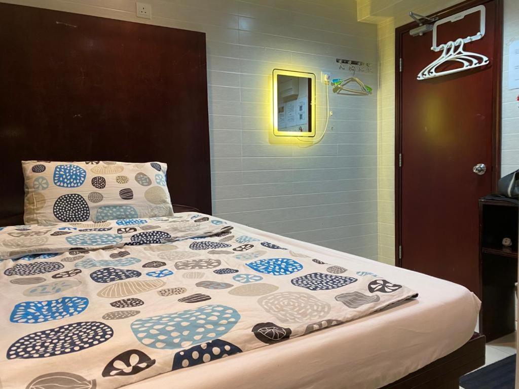Big Wave Travel Hotel Хонконг Екстериор снимка