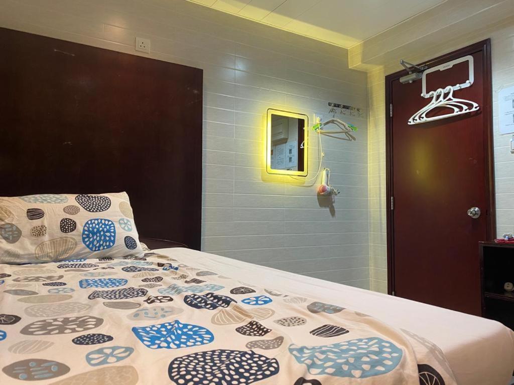 Big Wave Travel Hotel Хонконг Екстериор снимка